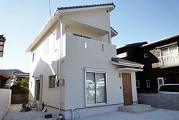宇和島市伊吹町:敷地面積約48坪太陽光発電付 ゼロネルギー住宅 木材利用ポイント対応のお家